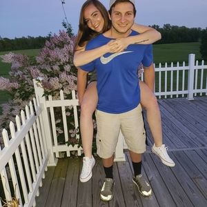 Meet your Posher, Sam